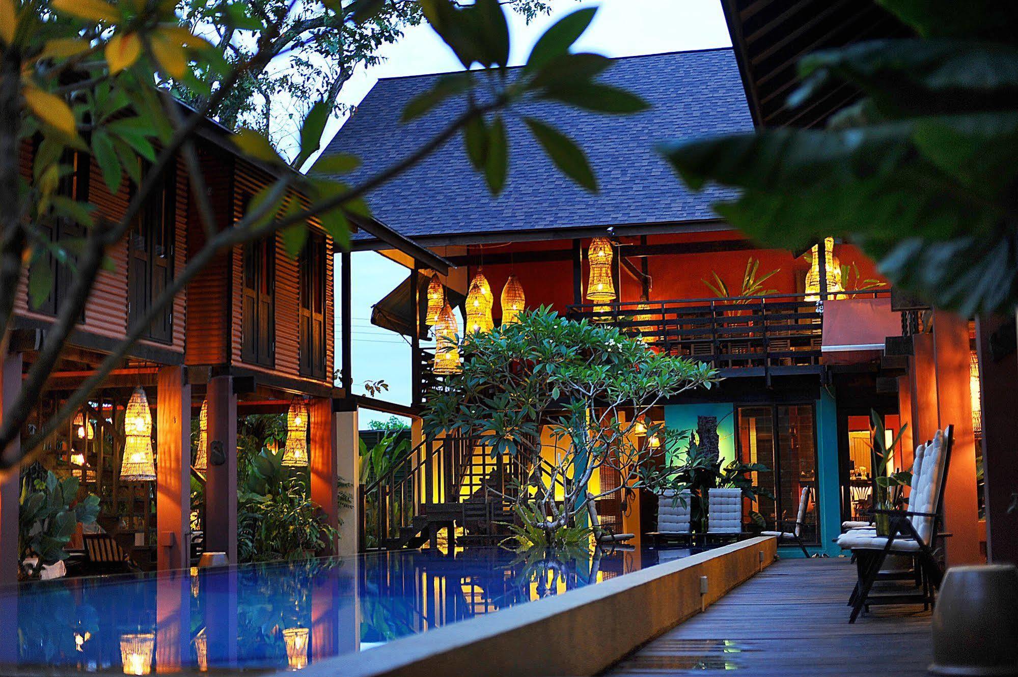 The Village House Santubong Exterior foto